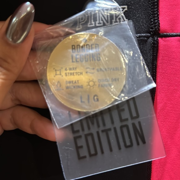 LIMITED EDITION PINK LEGGINGS - NEW WITH TAGS - Picture 3 of 4